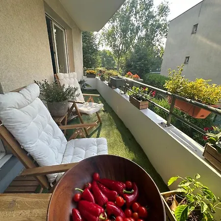 Apartment Uta House La Plaine