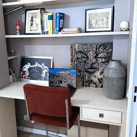 Uta House La Plaine Apartment